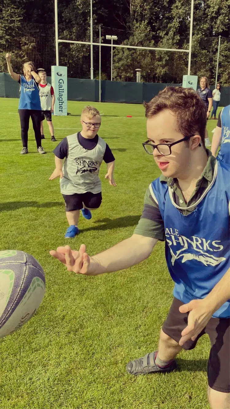 kids playing rugby sale sharks rugby match